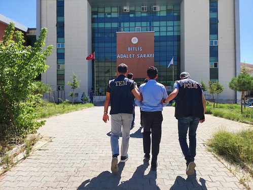  Bitlis Merkezli 7 İlde Yapılan FETÖ/PDY Operasyonunda 9 Şüpheli Yakalandı