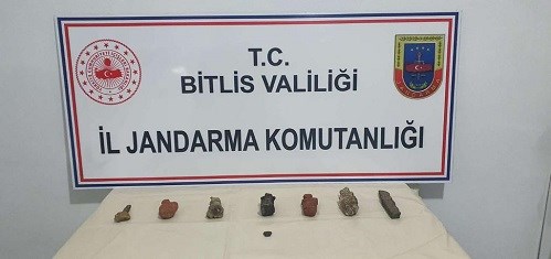 Bitlis’te Tarihi Eser Kaçakçılarına Yönelik Yapılan Operasyonda 3 Şüpheli Şahıs Yakalandı